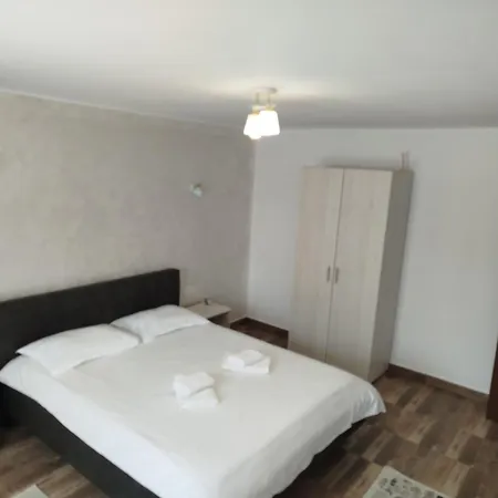Dimitra Apartment Piatra Neamt Exterior photo